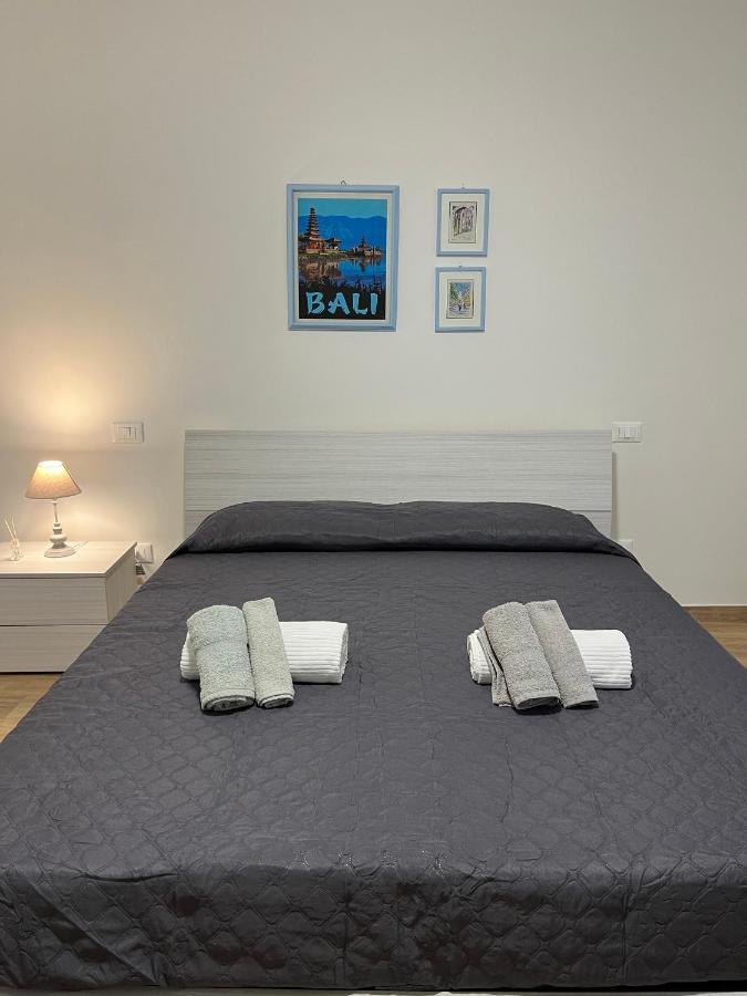 Bed&Breakfast Del Viaggiatore Fondi Kültér fotó