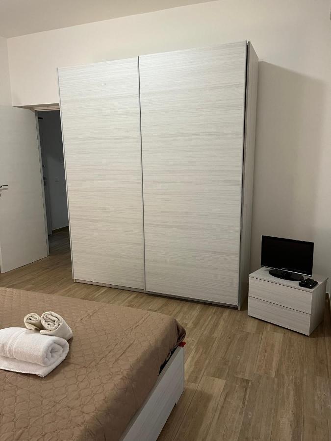 Bed&Breakfast Del Viaggiatore Fondi Kültér fotó